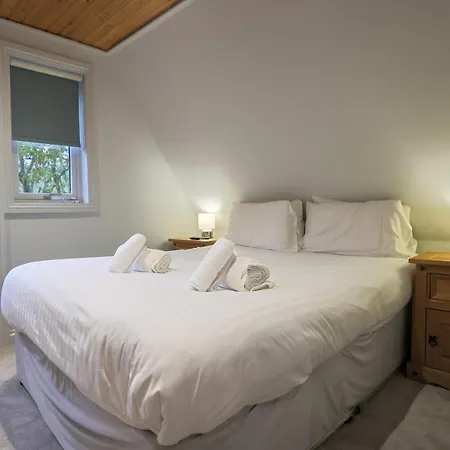Spacious Hazel Bank Lodge For 4 With Hot Tub & Tree-Level Views Chudleigh Exterior photo